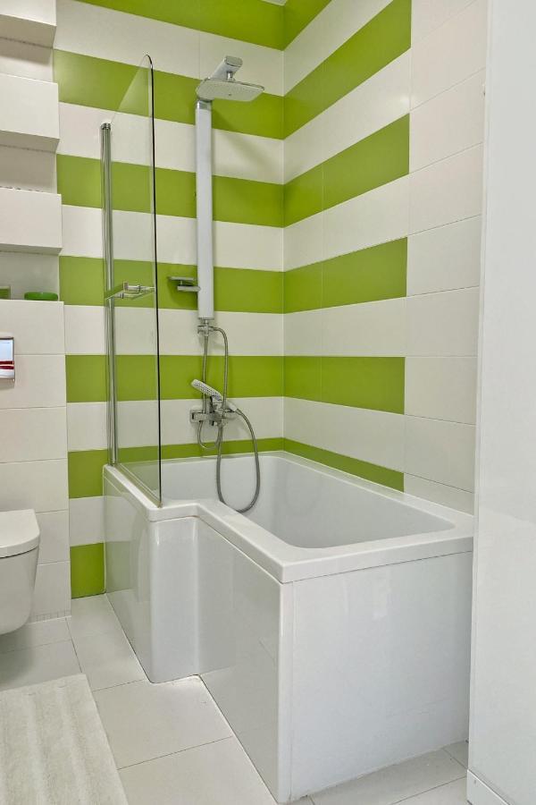 Capital Towers - Apartament Pop-Art Z Widokiem Na Rzeke Rzeszow Ngoại thất bức ảnh